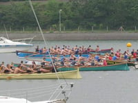 Gig rowers tackle Tamar