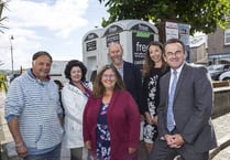 Cash machine installed in Salcombe following the loss of Lloyds bank