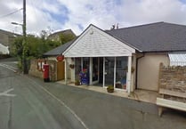 Community gets together to try and find solution to closing Post Office
