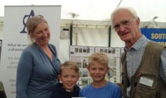 Dr Sarah Wollaston MP shows support for hedgerow initiative