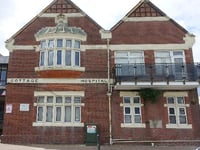 Residents give "thumbs up" to community bid