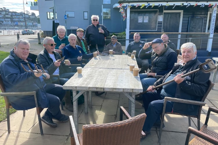 Dartmouth Rotarians with gardens team