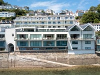 “Perfect” villa for sale has panoramic waterfront views