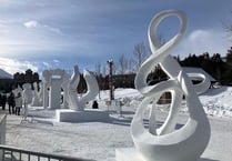 Aveton Gifford sculptor competes in international competition using snow