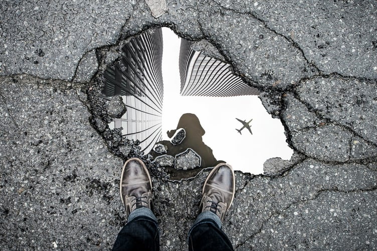 Pothole generic (Image: Marc-Olivier Jodoin / Unsplash)