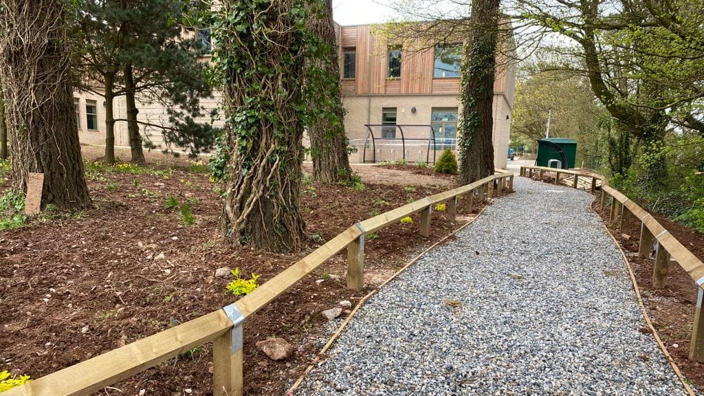 Critics slam 'dangerous' and 'ludicrous' health centre access