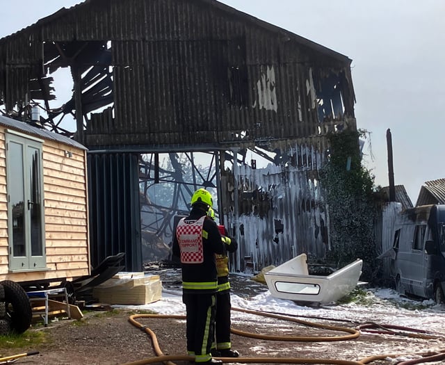 Watch as fire commander describes blaze at industrial unit 