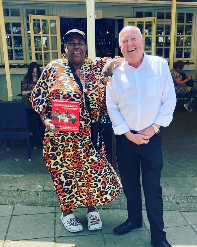 Gogglebox star Sandra Martin drops in to Kingsbridge pub
