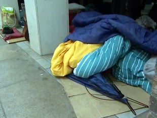 Delay in cuts to homeless budget recommended