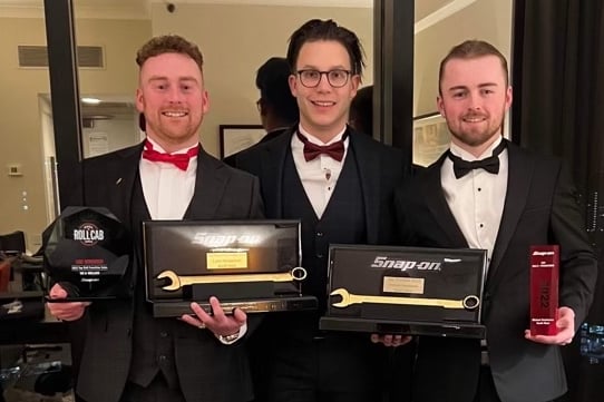 Luke Ryan and Mike with teir awards.Picture: Snap-on Tools (Aug 2023