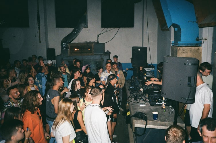 Rave