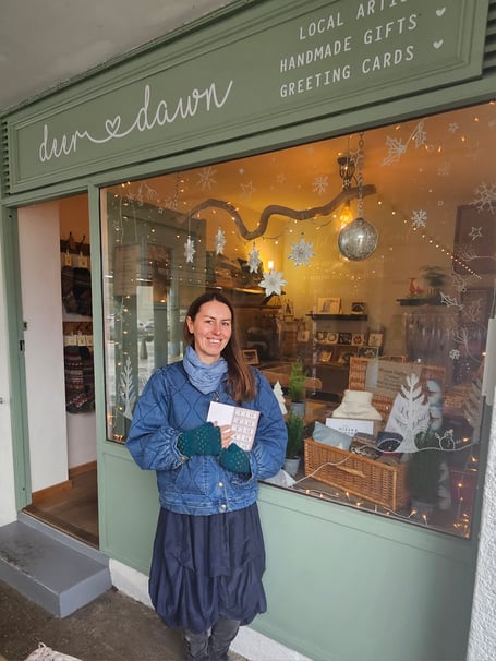 Deer Dawn is raffling off a hamper in aid of Totnes Caring