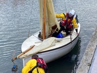 Salcombe RNLI rescue man