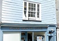 Totnes dentists to merge