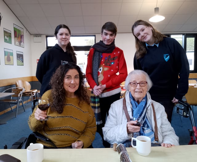 Local students provide some Christmas cheers for Totnes Caring