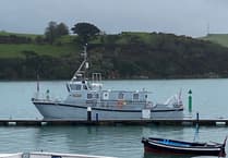 Survey vessel visits Salcombe