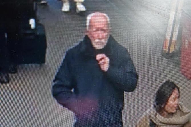Man believed to be Alvin Diaz spotted at Penzance railway station