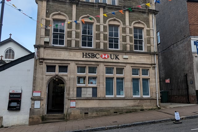 HSBC Kingsbridge branch closed for make over