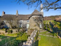 Thatched cottage for sale is "full of character" and sits by the coast