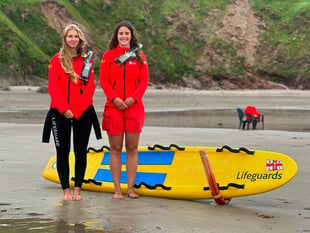 Lifeguards praised after rip tide rescue 