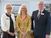 Totnes mayor celebrates new over 60's community 