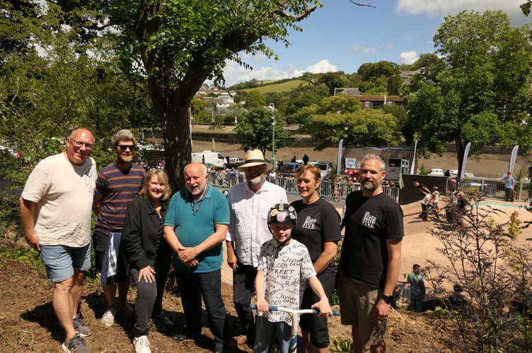 Steve Mullineaux - South Hams District Council - Director of Customer Service and Delivery
Rob Sekula - South Hams District Council - Natural Resources and Green Spaces
Cllr Denise O'Callaghan - South Hams District Council - Ward Member for Kingsbridge
Cllr Victor Abbott - South Hams District Council - Executive Member for Community Services and Leisure
Adam Sherring, Kingsbridge Skatepark Community Group
Cllr Julia Wingate, Kingsbridge Town Council
Child skatepark user