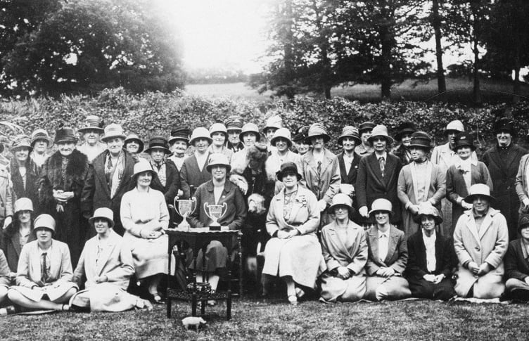 Aveton Gifford Women's Institute c 1925. Pictured at South Efford. Centre