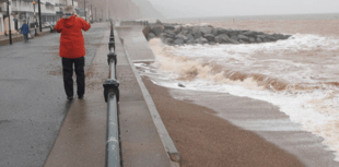 Strong winds expected to cause disruption 
