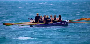Great results for Yealm mens and ladies pilot gig teams in Bermuda