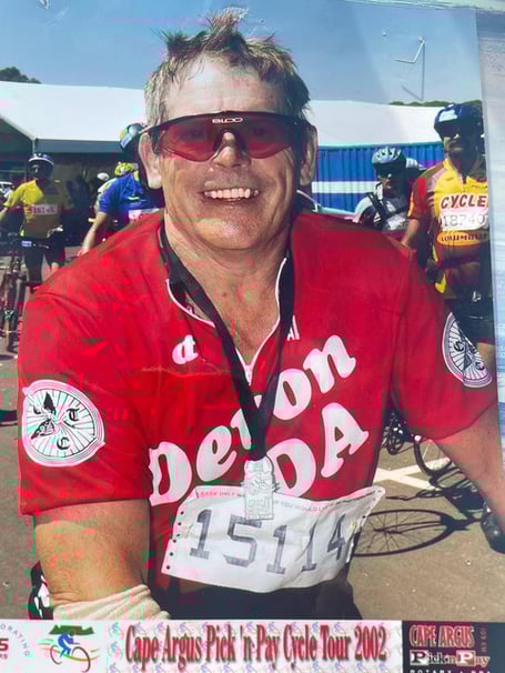 Robin cycling the Argus race in South Africa in 2002