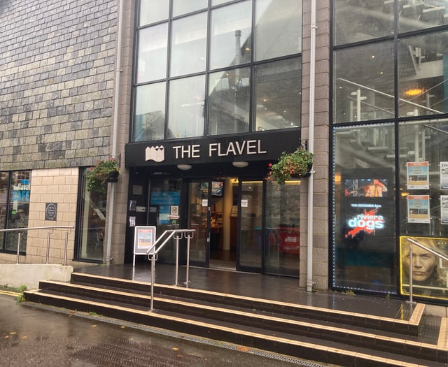 Dartmouth hosts charity event for Ukraine aid