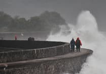 Strong winds forecast as Met Office issue warning