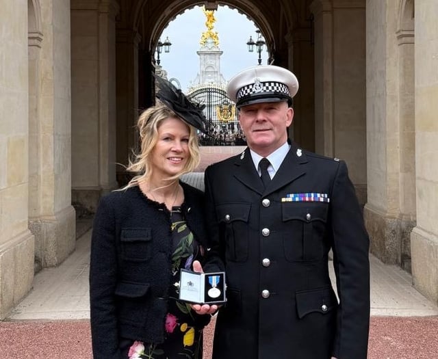 Former police officer receives bravery medal at Buckingham Palace