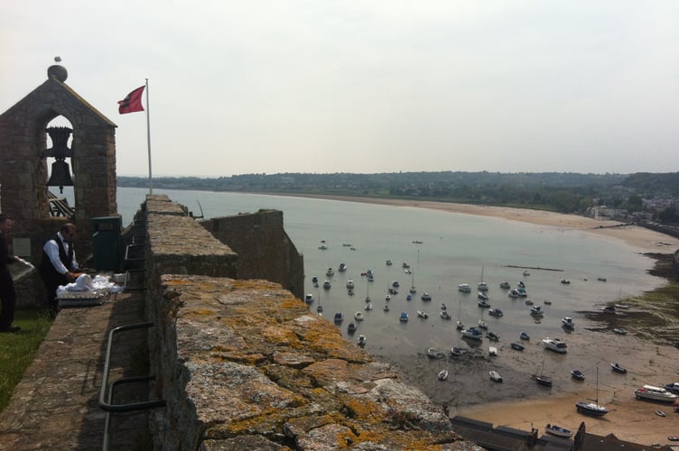 Up on the ramparts of Mont Orgueil