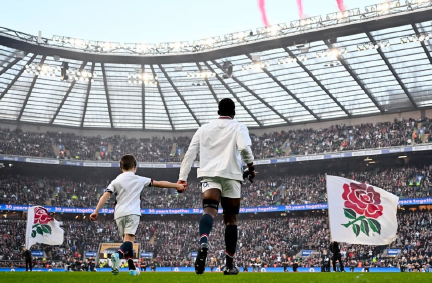 Ted at Twickenham Kingsbridge Primary School