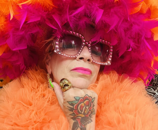 LuinLuland is coming to Dartington with Self Love Unleashed! 