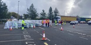 Queues and congestion around water collection points