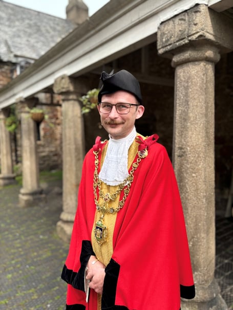 Tim Bennett New Mayor