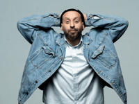 Tamer Nafar's intimate Totnes show blends humour, politics and music