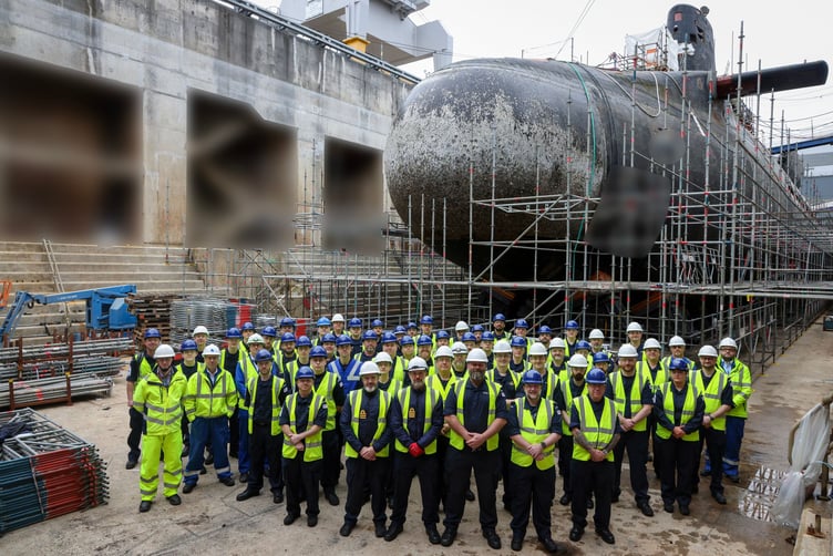 HMS Victorious Dry Dock Group Photo
The crew of HMS Victorious took the opportunity to have a group photo at the bottom of 9 dock before important deep maintaince on the 27th march 2025.