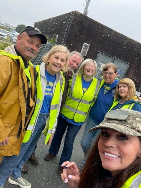 PUMA Founder Ali Piper (front right) with some of the volunteers