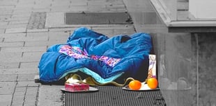Totnes local helps rough sleepers with packs
