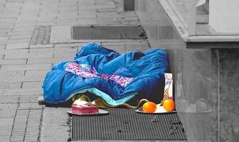 Totnes local helps rough sleepers with packs