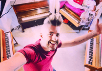 Totnes musician reviving the British pub singalong