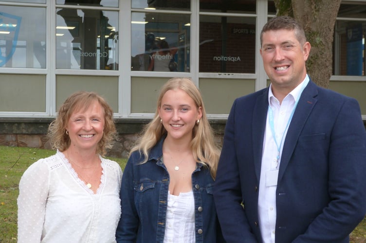 Arabella Faulkener with Nicola Offer - Deputy Principal and Dan Hayward - Assistant Principal - ICC