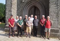 Salcombe rings in VJ Day anniversary