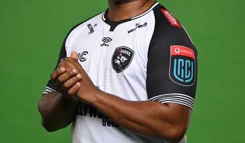 Chiefs bolster options upfront with Mona signing
