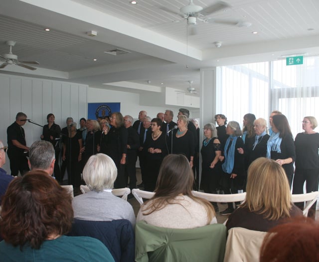 Salcombe Live Comes Alive Halleluia!