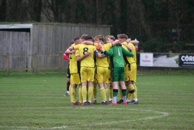 Bees rescue a late point