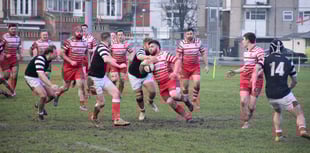 Salcombe's bare 15 battle until the end